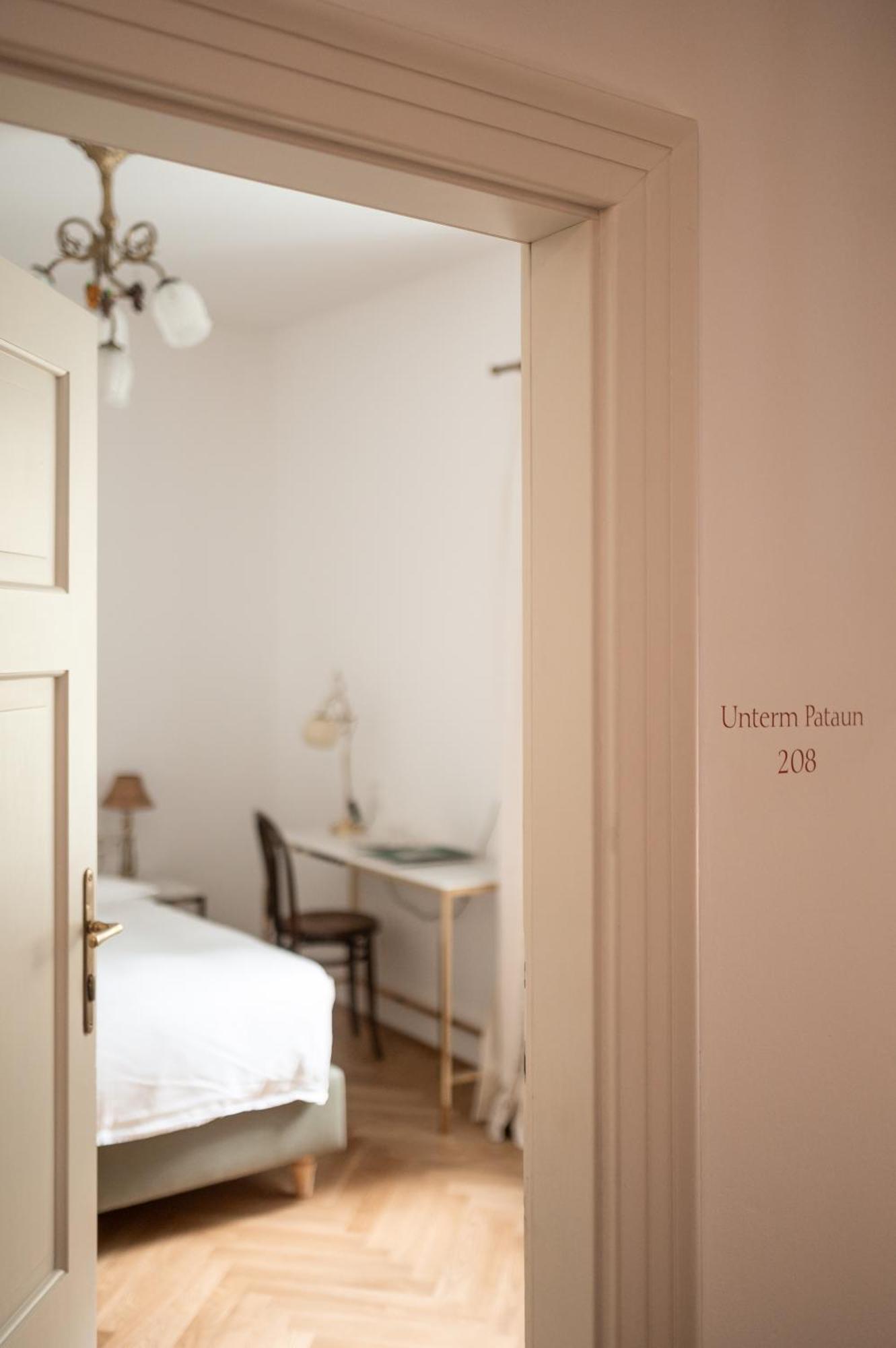 Ottmanngut Suite And Breakfast Merano Exterior foto