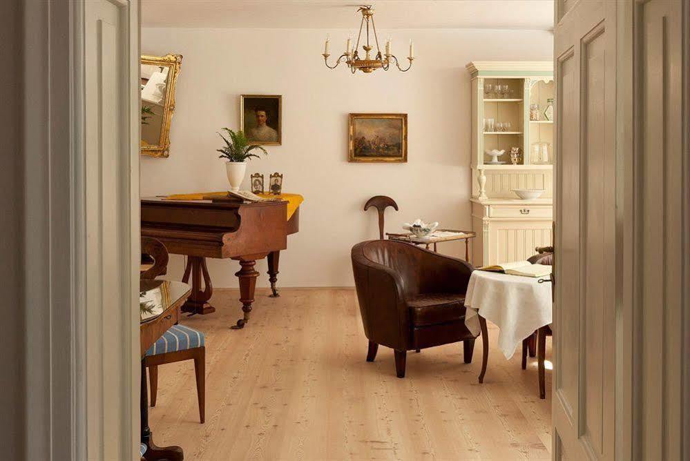 Ottmanngut Suite And Breakfast Merano Exterior foto